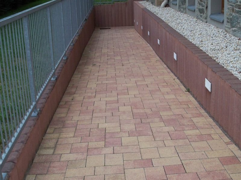 Außenanlage EOB Haus 2 Außenanlage EOB Haus 2