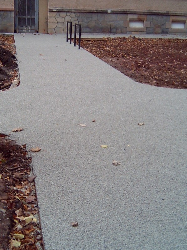 Wegebau mit Gussasphalt Wegebau mit Gussasphalt