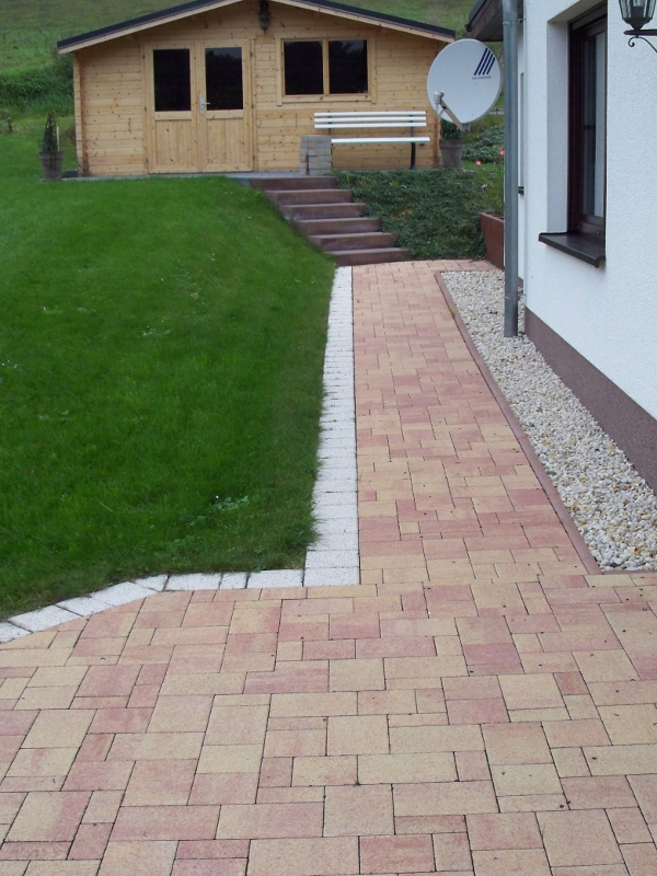private Außenanlage private Außenanlage