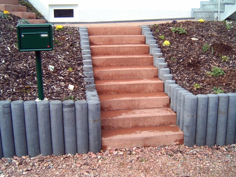 Treppe aus Betonblockstufen Treppe aus Betonblockstufen