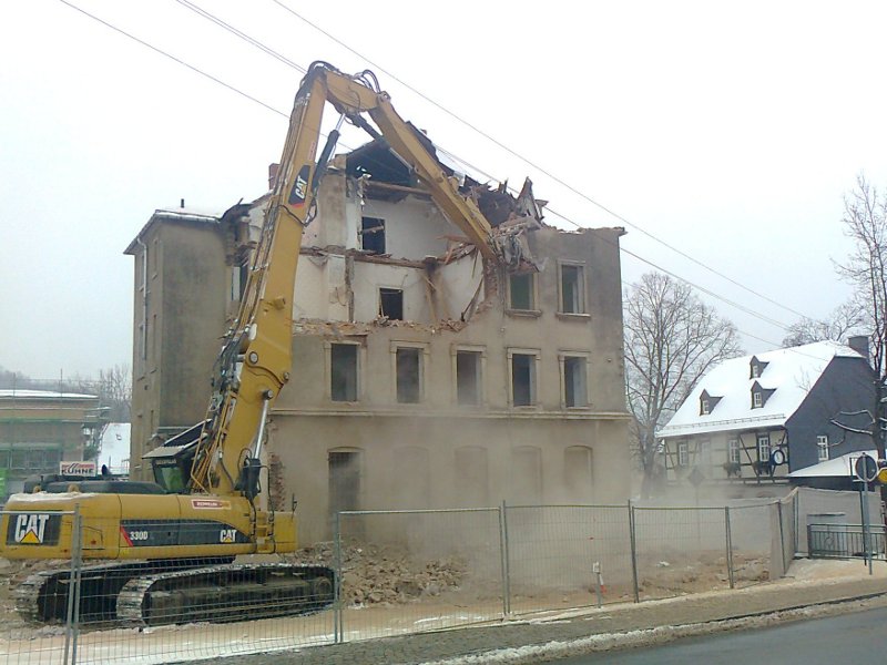 Gebäudeabbruch in<br>Burkhardtsdorf Gebäudeabbruch in<br>Burkhardtsdorf