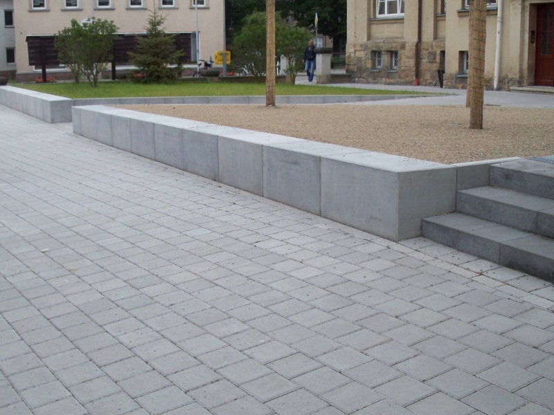 Außenanlage Grundschule Burkhardtsdorf Außenanlage Grundschule Burkhardtsdorf